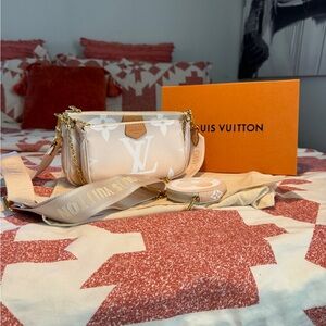 Louis Vuitton Multi Pochette Accessoires By The Pool Monogram Giant